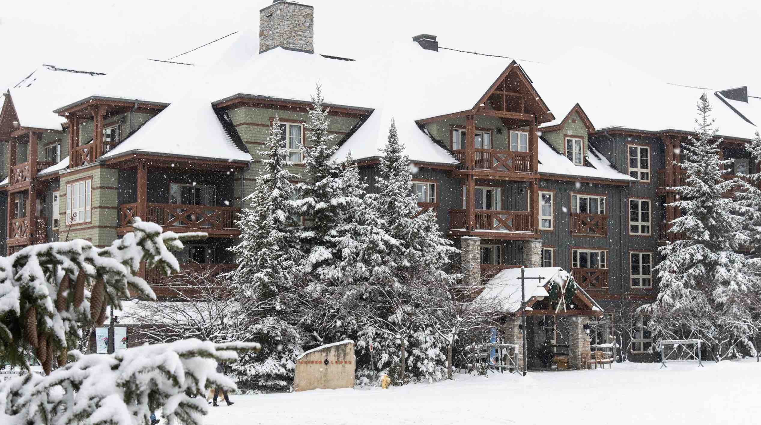Weider Lodge seen here in winter is one of the top hotels in blue mountains